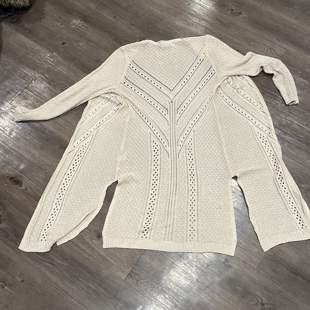 Long crème cardigan